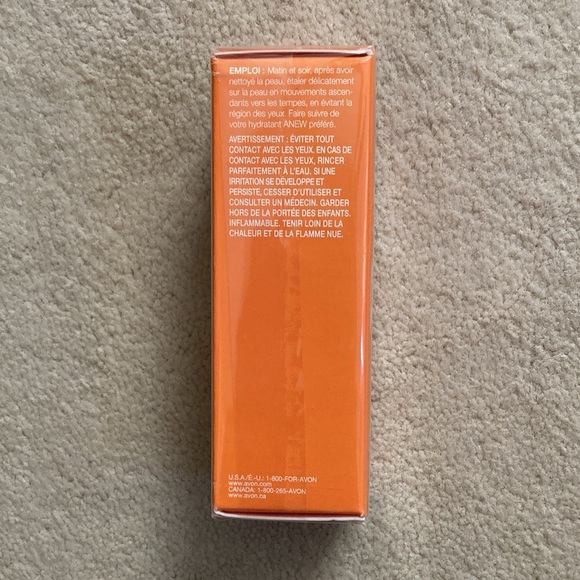 AVON vitamin C brightening serum. New in box. Sealed. - Picture 4 of 5